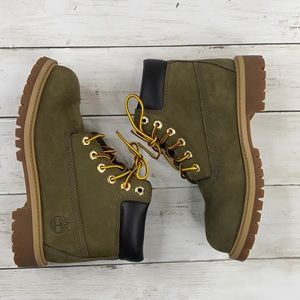 Timberland 6 Inch Olive Boots size 1Y Preschool